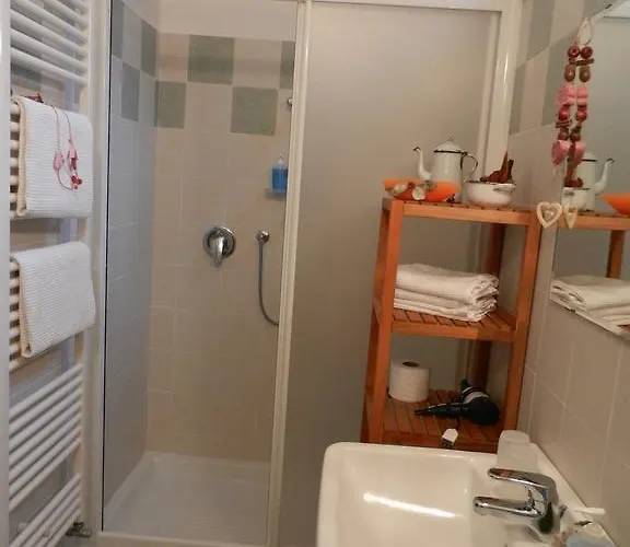 Alojamento de Acomodação e Pequeno-almoço Il Picchio Mergozzo